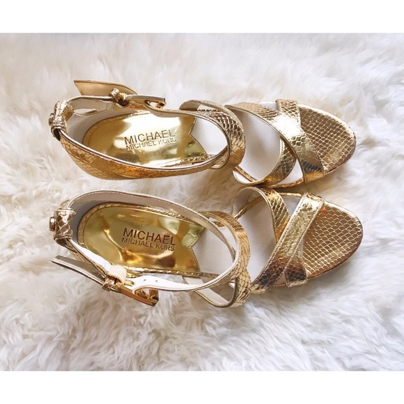Michael Kors Shoes - 🆕✨Michael Kors Gold Strappy Sandals